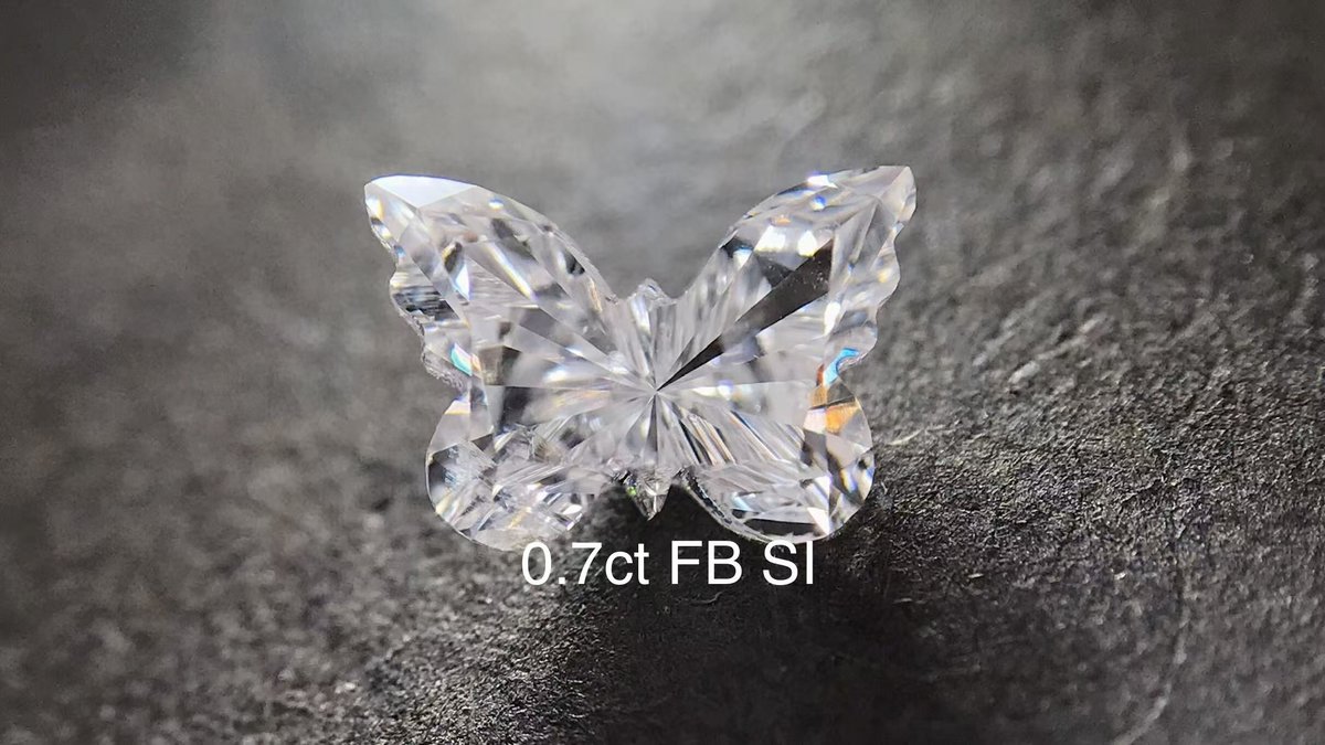 0.7克拉 蝴蝶 EF色 SI