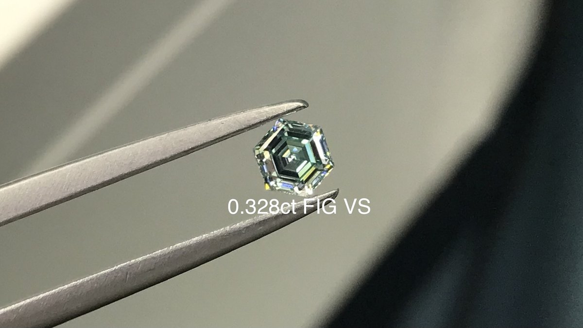 0.328克拉 苯环 FIG(绿)色 VS