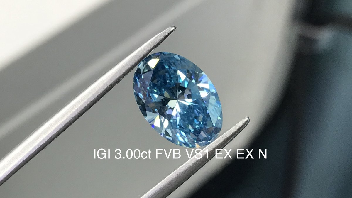 3克拉 椭圆 FVB(蓝)色 VS 1