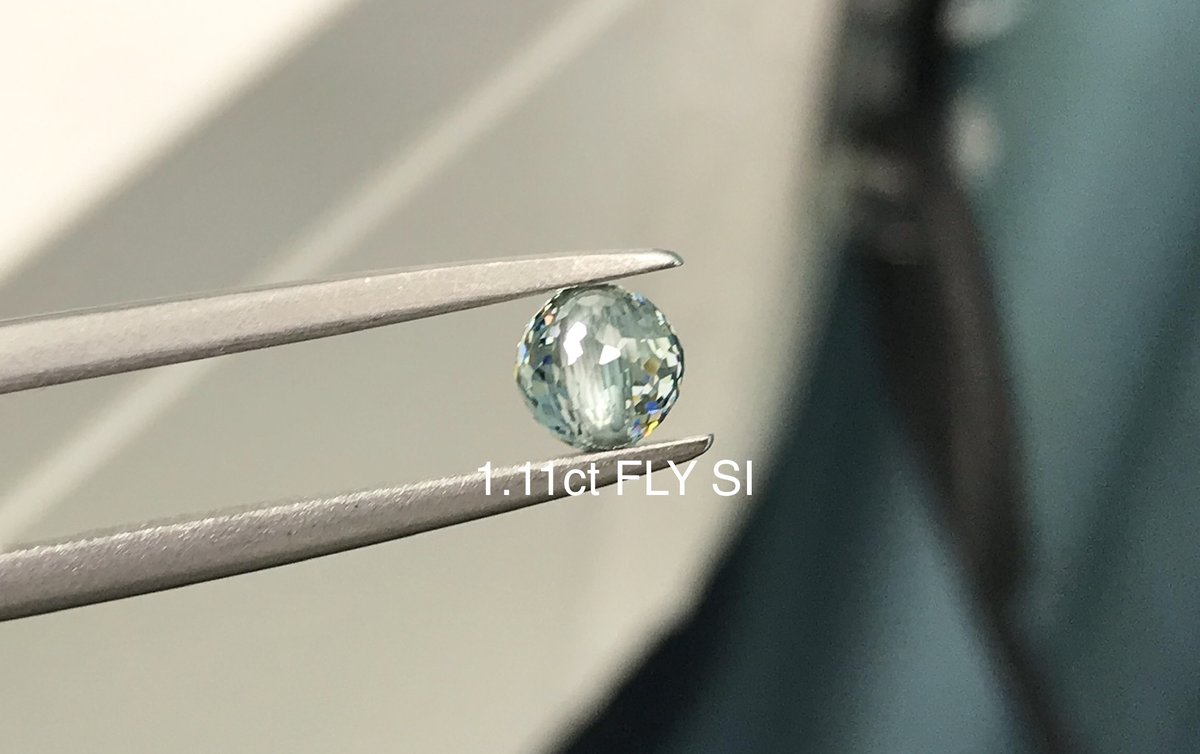 1.11克拉 球 FIG(绿)色 SI