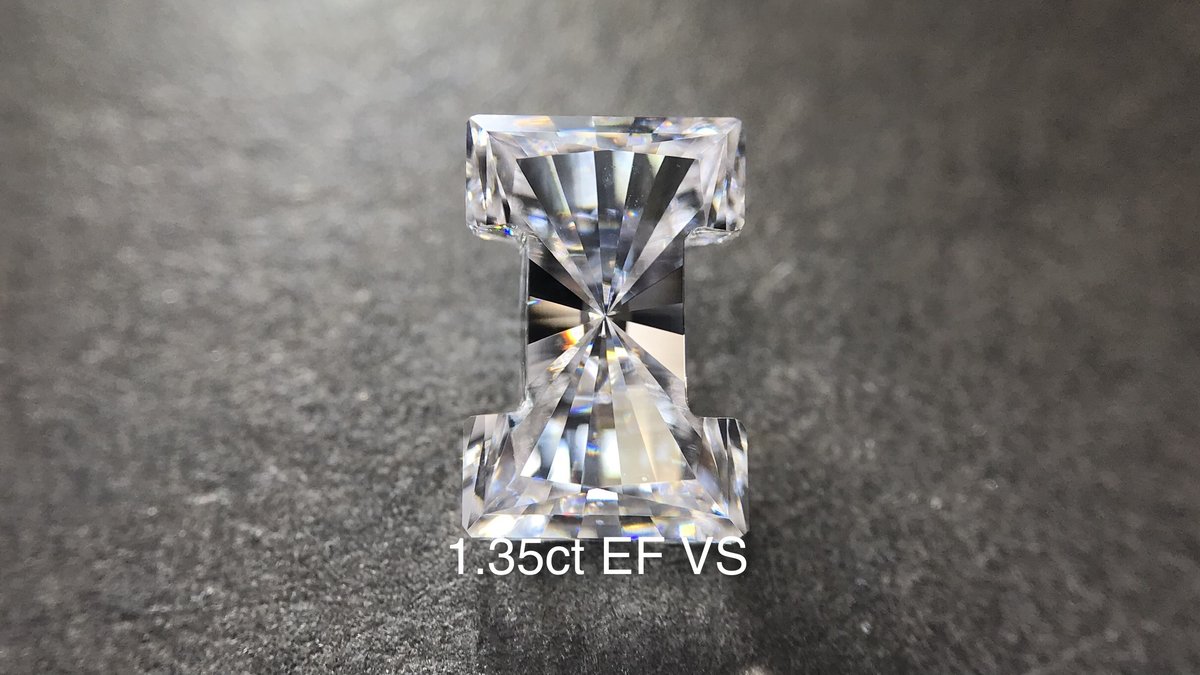 1.35克拉 字母I EF色 VS