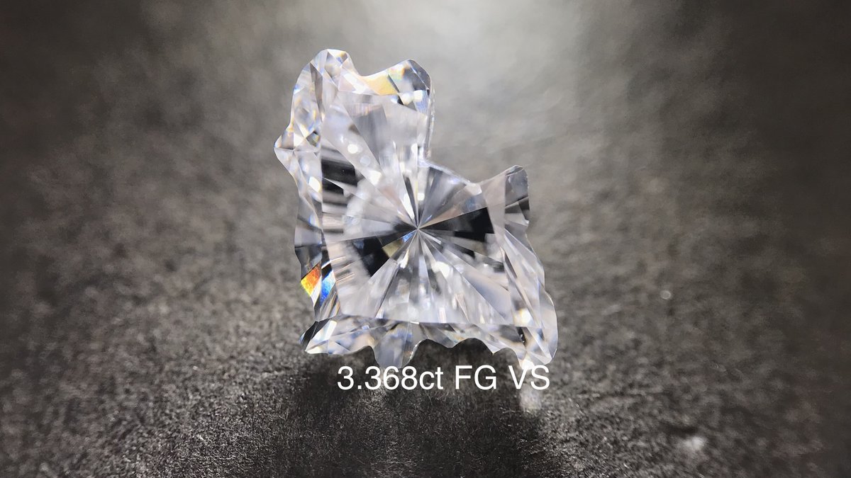 3.368克拉 狗形 FG色 VS