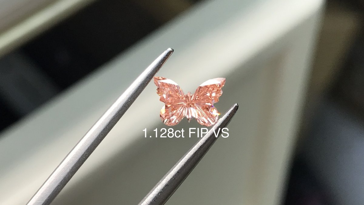 1.128克拉 蝴蝶 FIP色 VS