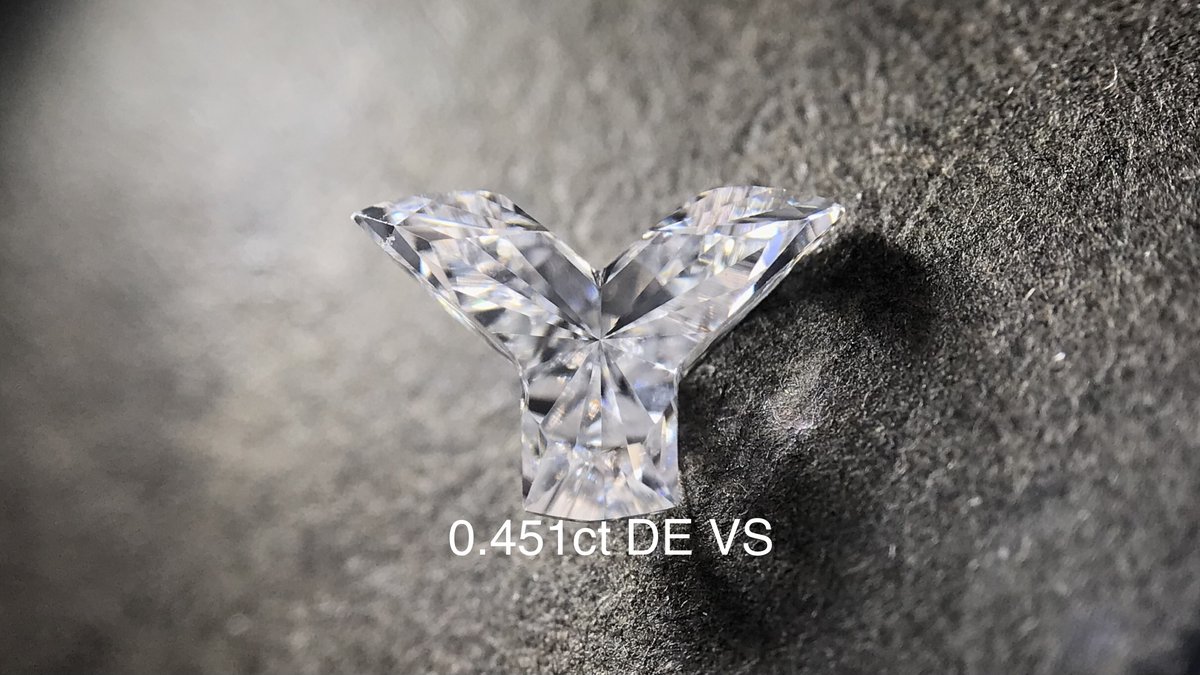 0.451克拉 字母Y DE色 VS