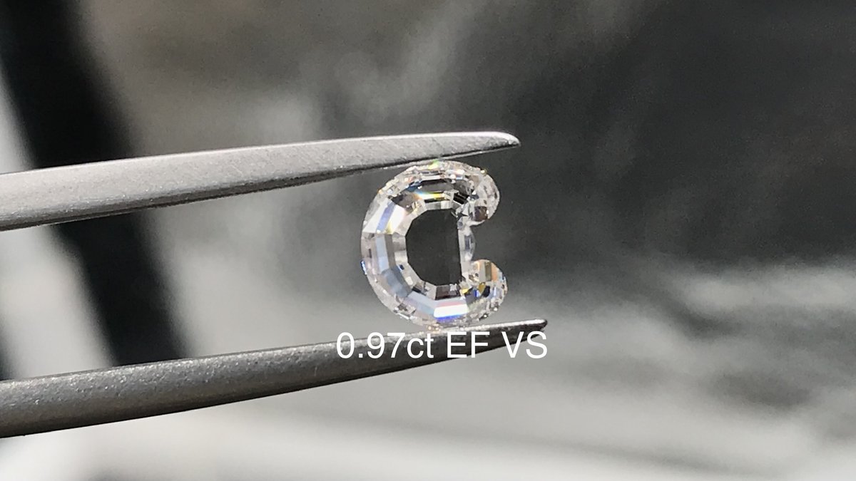 0.97克拉 字母C EF色 VS