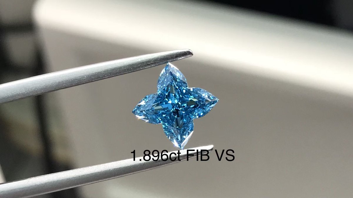 1.896克拉 北极星 FIB(蓝)色 VS