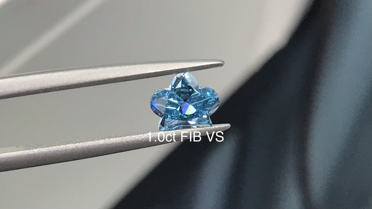 1克拉 皇冠 FIB(蓝)色 VS