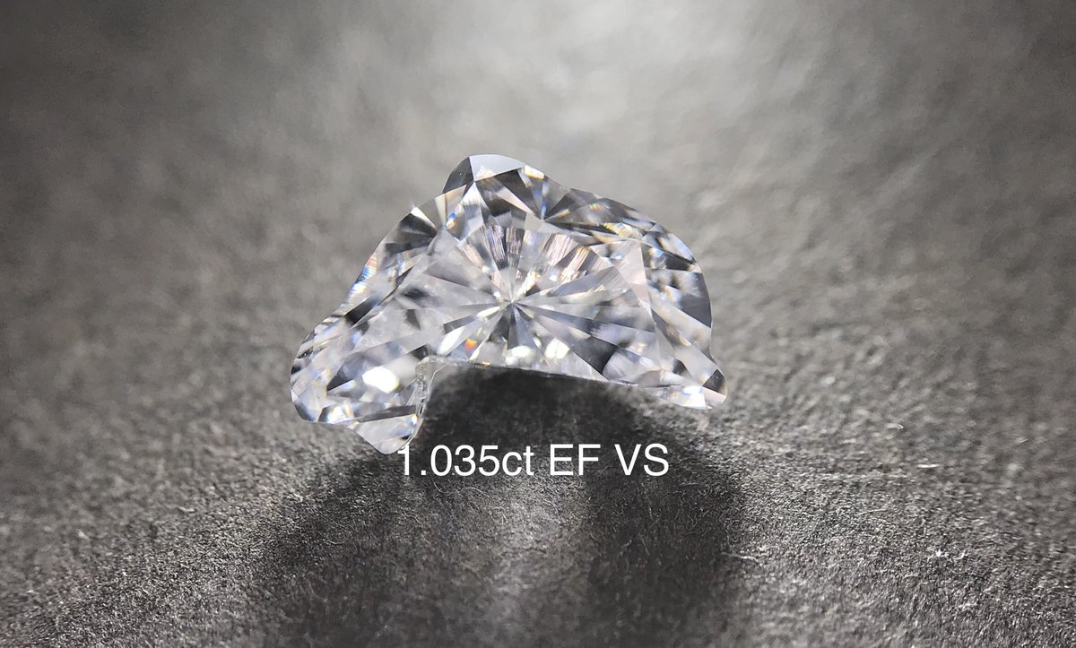 1.035克拉 海豚 EF色 VS